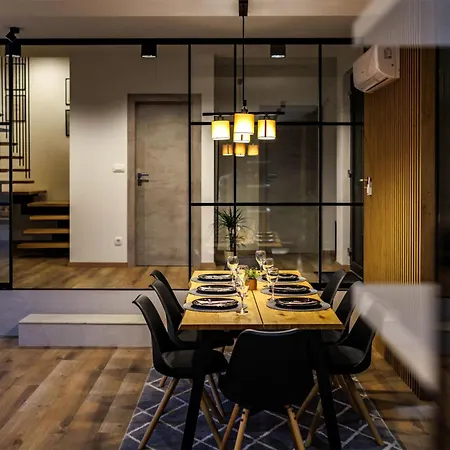 Amazing In Slivno With Kitchen * Komarna