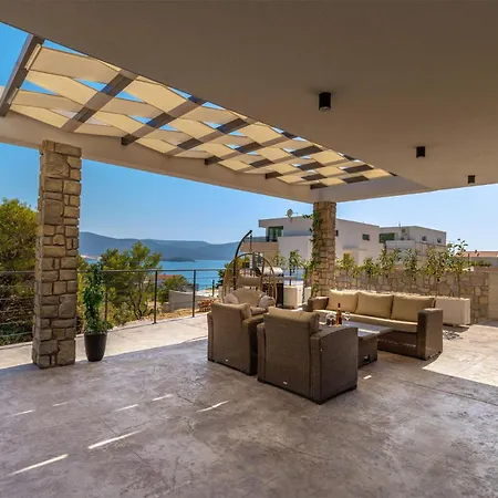 Beautiful In Slivno With Wifi * Komarna