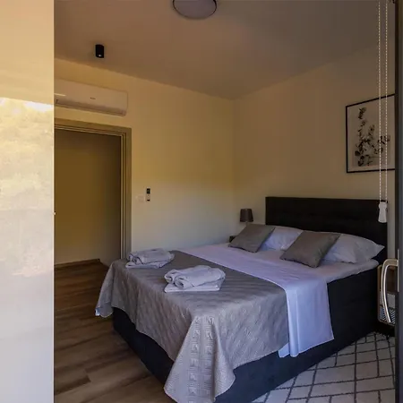 Beautiful In Slivno With Wifi * Komarna