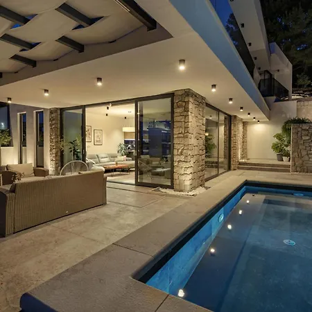 Beautiful In Slivno With Wifi * Komarna