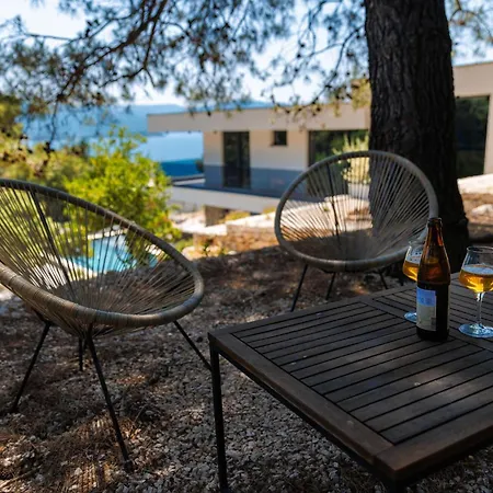 Beautiful In Slivno With Wifi Komarna