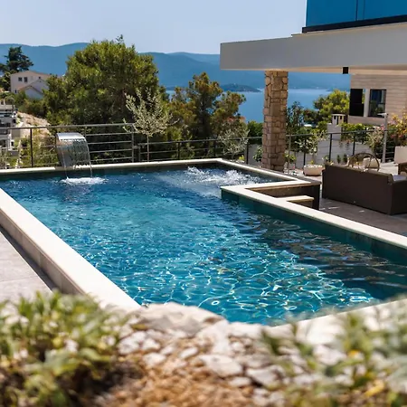 Front In Slivno With House Sea View Σπίτι διακοπών *