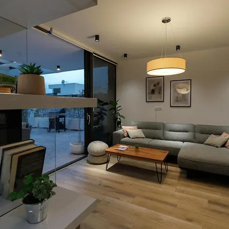 Vikendica Beautiful In Slivno With Wifi